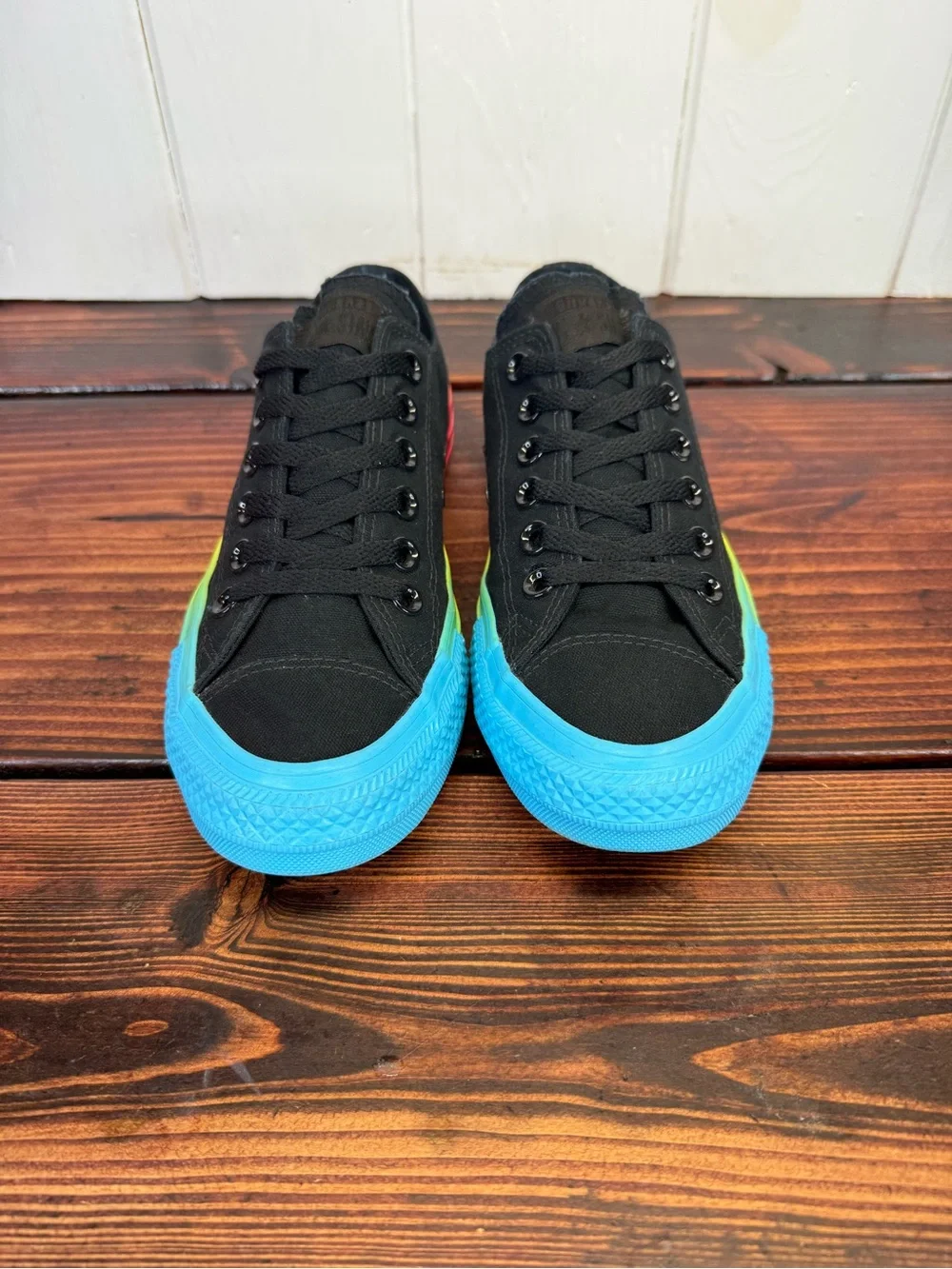 Converse Chuck Taylor All Star Low “Rainbow Sole” – Women’s 7.5 / Men’s 5.5 - Picture 3 of 9